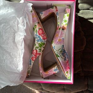 Vince Camuto Hamden Floret Heel